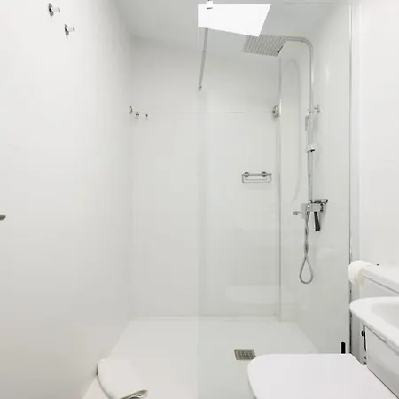 Brand New Spacious Duplex 100m From The