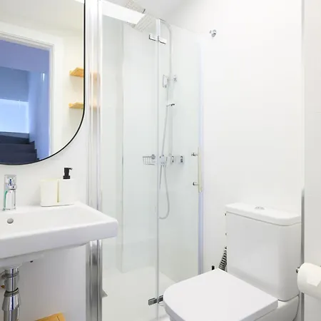 Brand New Spacious Duplex 100m From The Appartamento