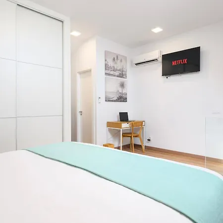 Brand New Spacious Duplex 100m From The Appartamento